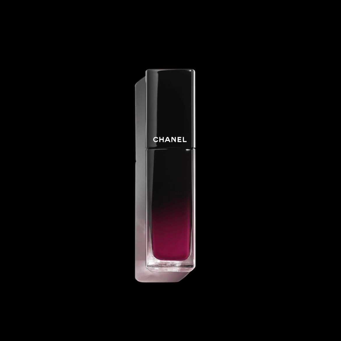 Chanel- Labial Rouge Allure Laque - El efecto es omg y dura una vida