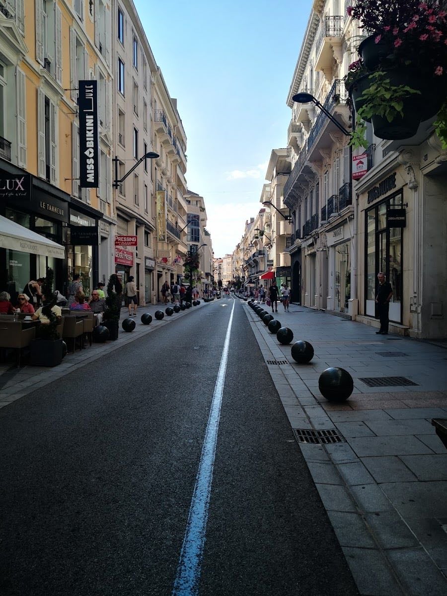 Rue d'Antibes