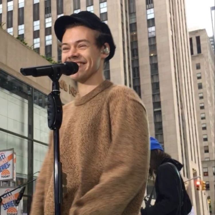 Heโs just so cutie here ๐คญ