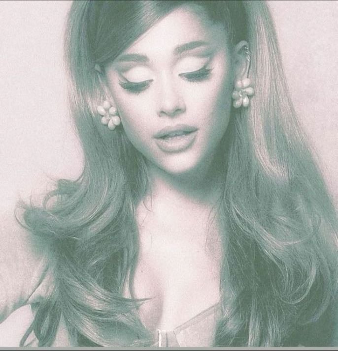Ariana Grande - Artist