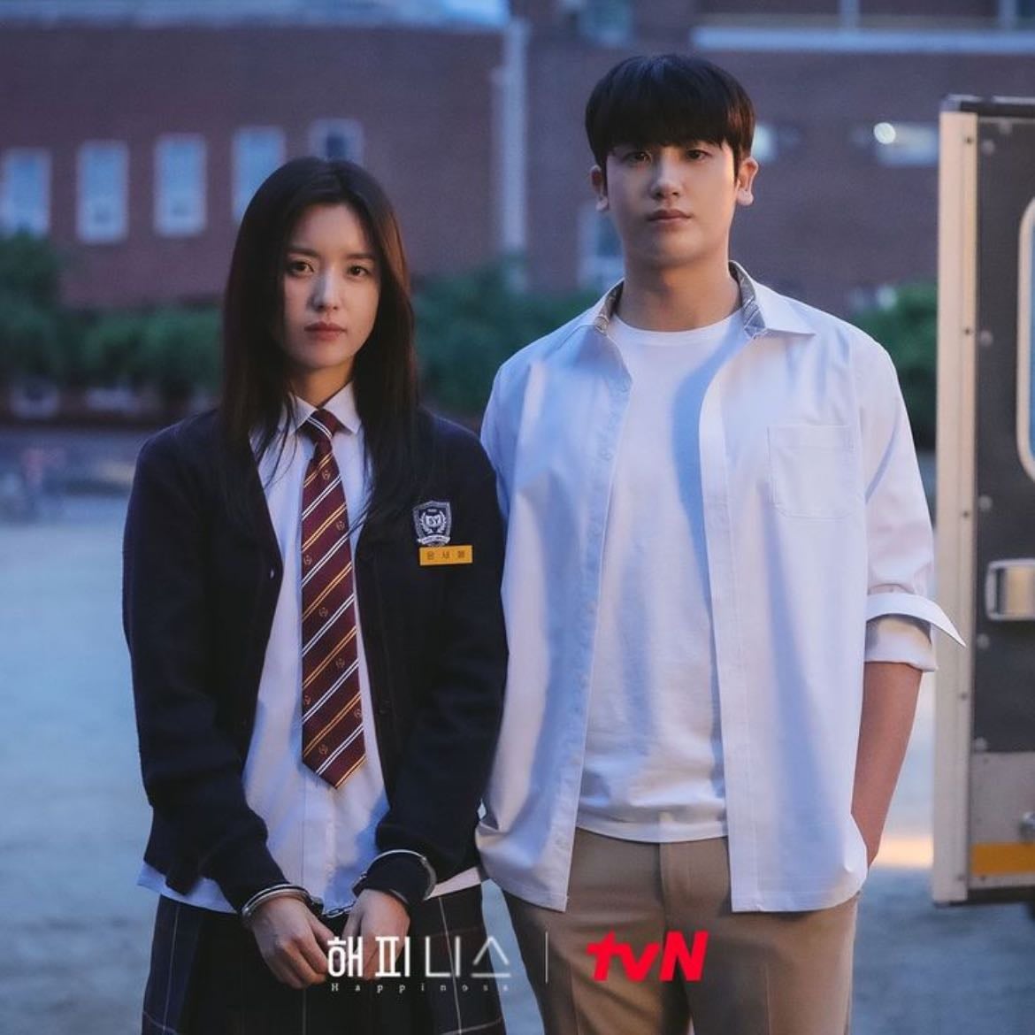 🇰🇷Happiness - TVN · 12 episodes · 2021 · Zombie/Thriller