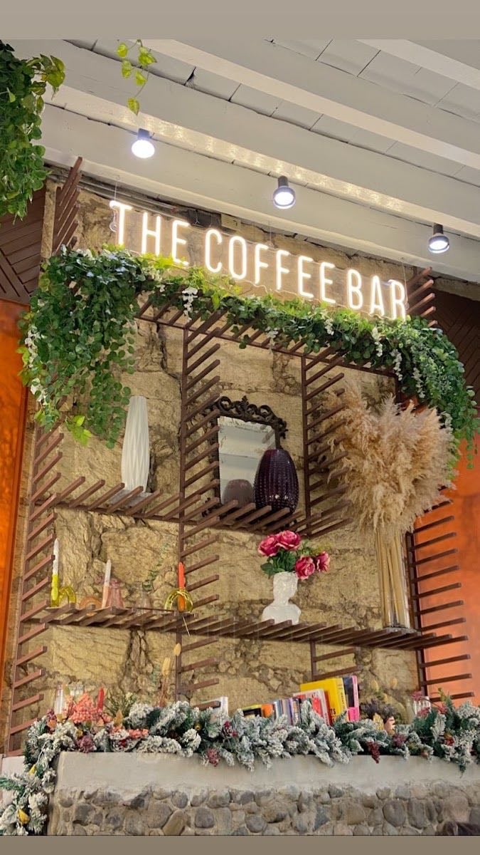 Monstera The Coffee Bar
