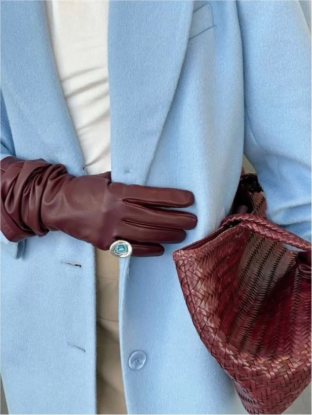 Burgundy and light blue - ๐๐