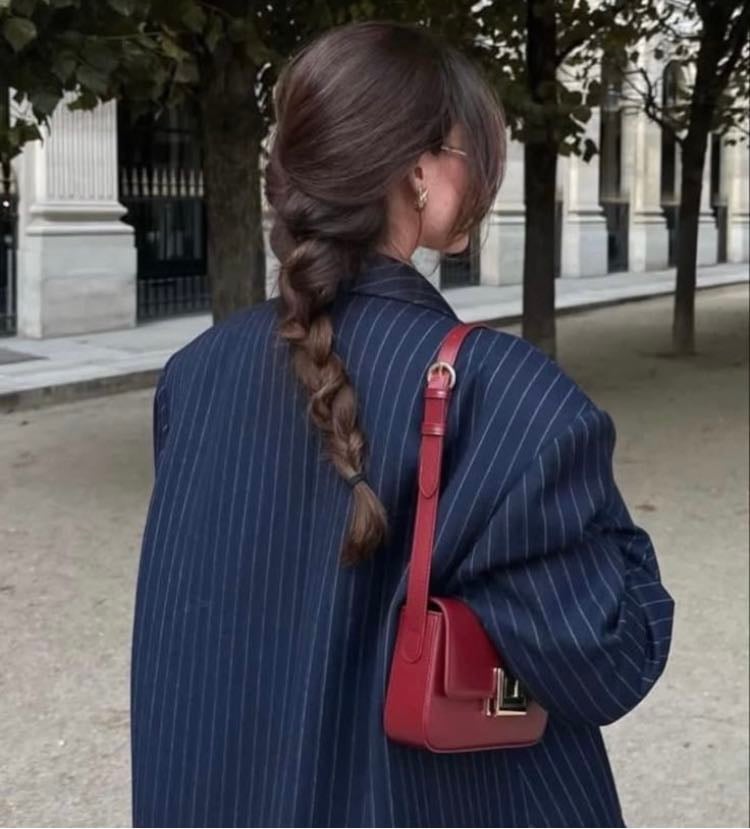 Navy and red - ๐ซ๐