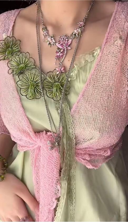 Light green and pink - ๐โ๐ฉ๐ธ