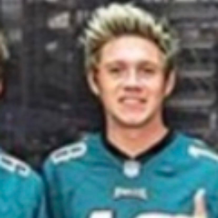 Niall in an eagles jersey - My Roman Empire, the best picture to ever exist, I thought they were all eagles fans because of this and realized the did it for every tour stop π