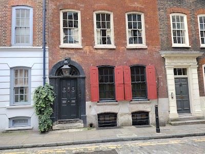 Dennis Severs' House - 18th century preserved house