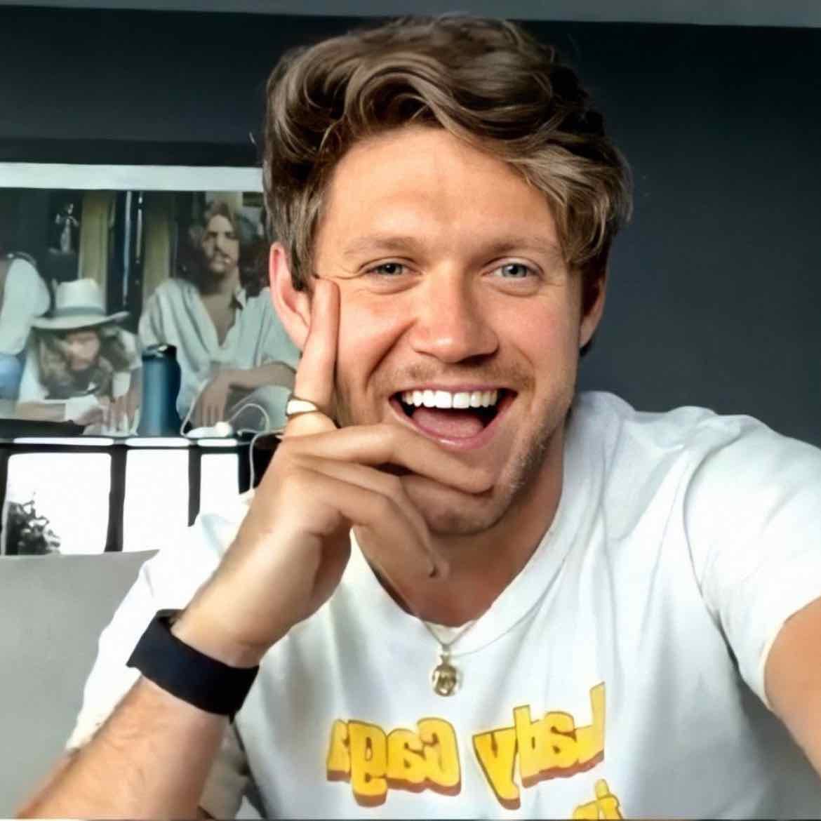 Proud of u - No matter how bad u mess up someone will be proud of u everyone you know or think of is proud of u I’m proud of u and Niall is proud of u everyone is proud of u so don’t be hard on urself love yourself and god made u for a reason always be the best u can be.Love you lots and remember look fab feel fab❤️🫶🏻