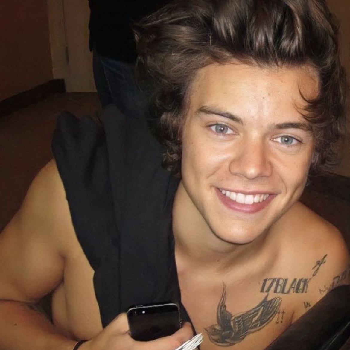 FRAT BOY HARRYYYY - Omgggg i would die to see him