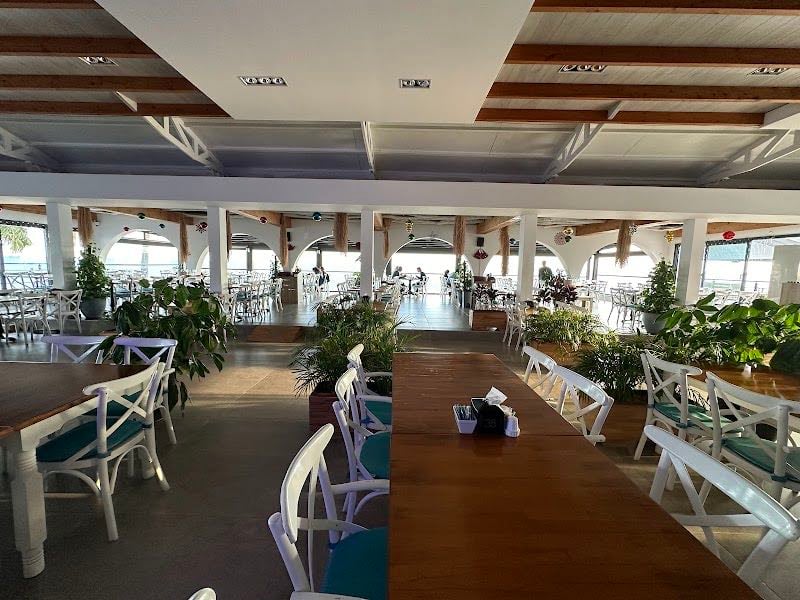 MACKENZİ BAY and SUNSHINE CAFE