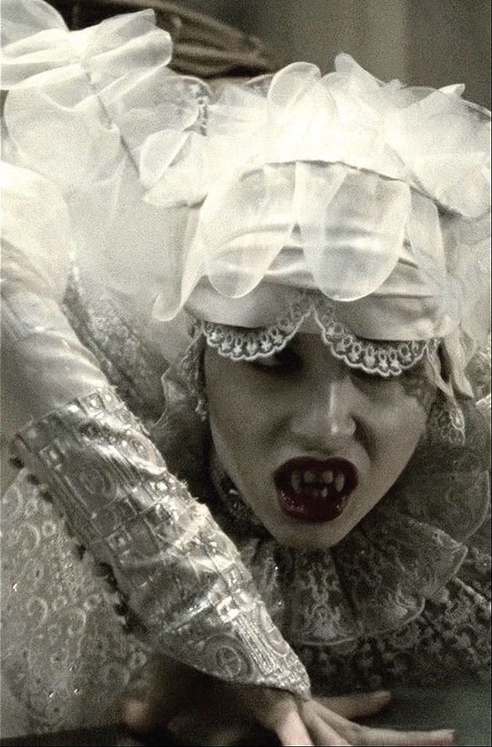 Lucy - Bram Stoker's dracula