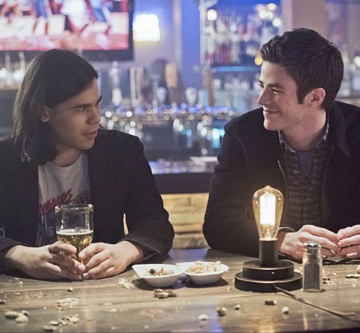 the flash - s6 ep. 4 "how do you convince your best friend not to save your life?"