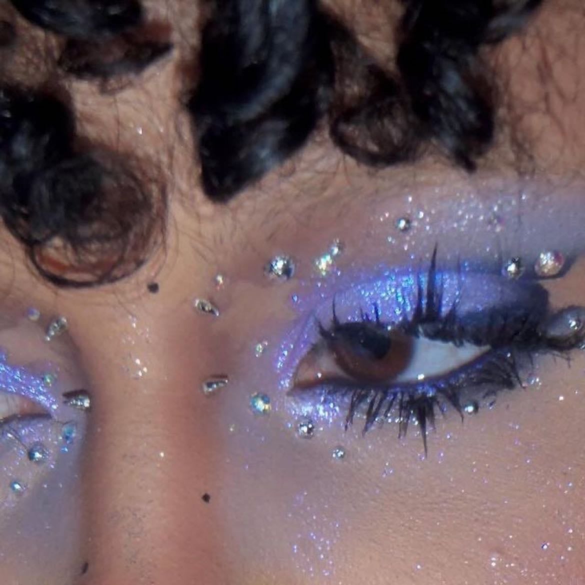 makeup - loves going crazy with the eyes