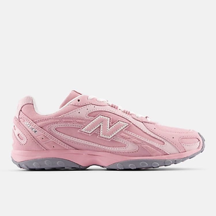 new balance - 204L in soft pink