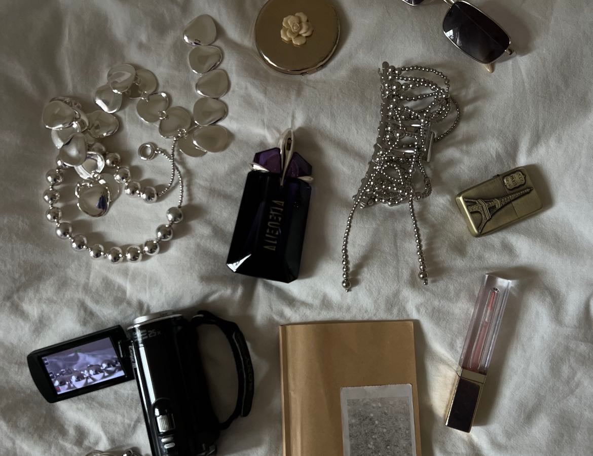 Skincare & makeup for glowy skin - Products hypelist by Anastasia