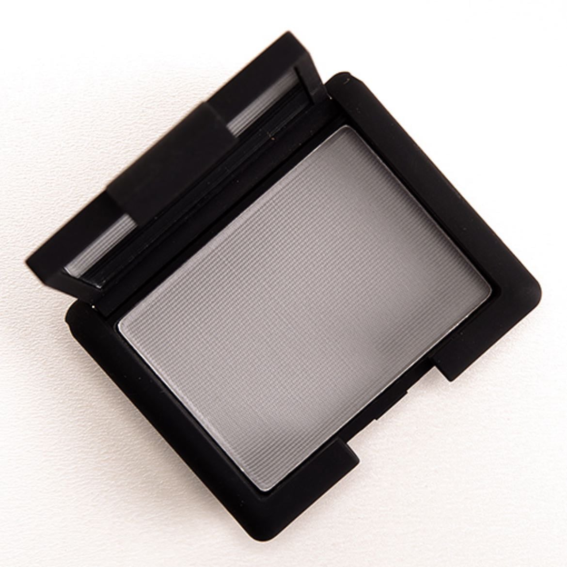 grey eyeshadow