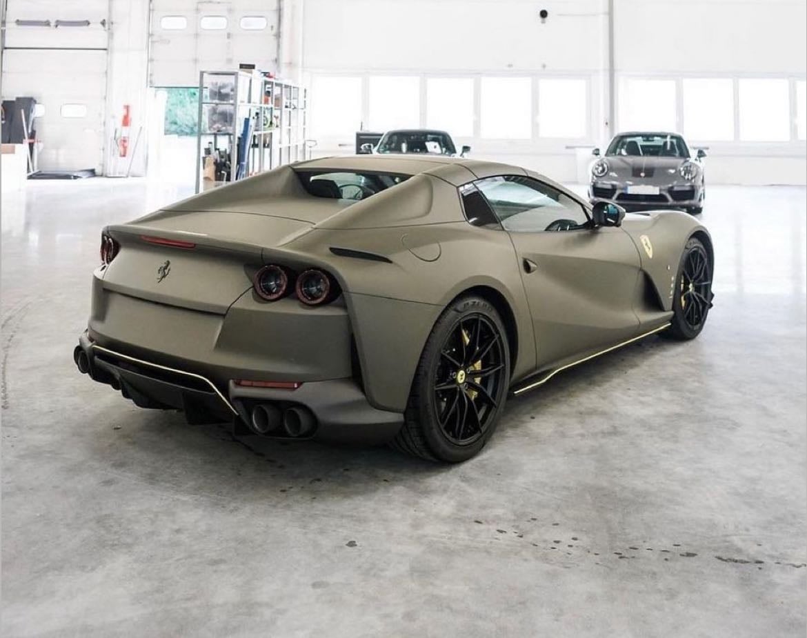 Ferrari 812 GTS