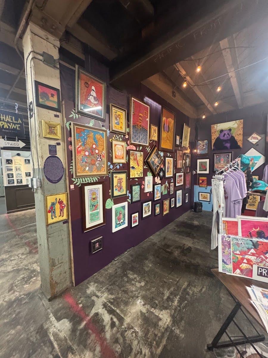 Memory Den | Vintage Mall