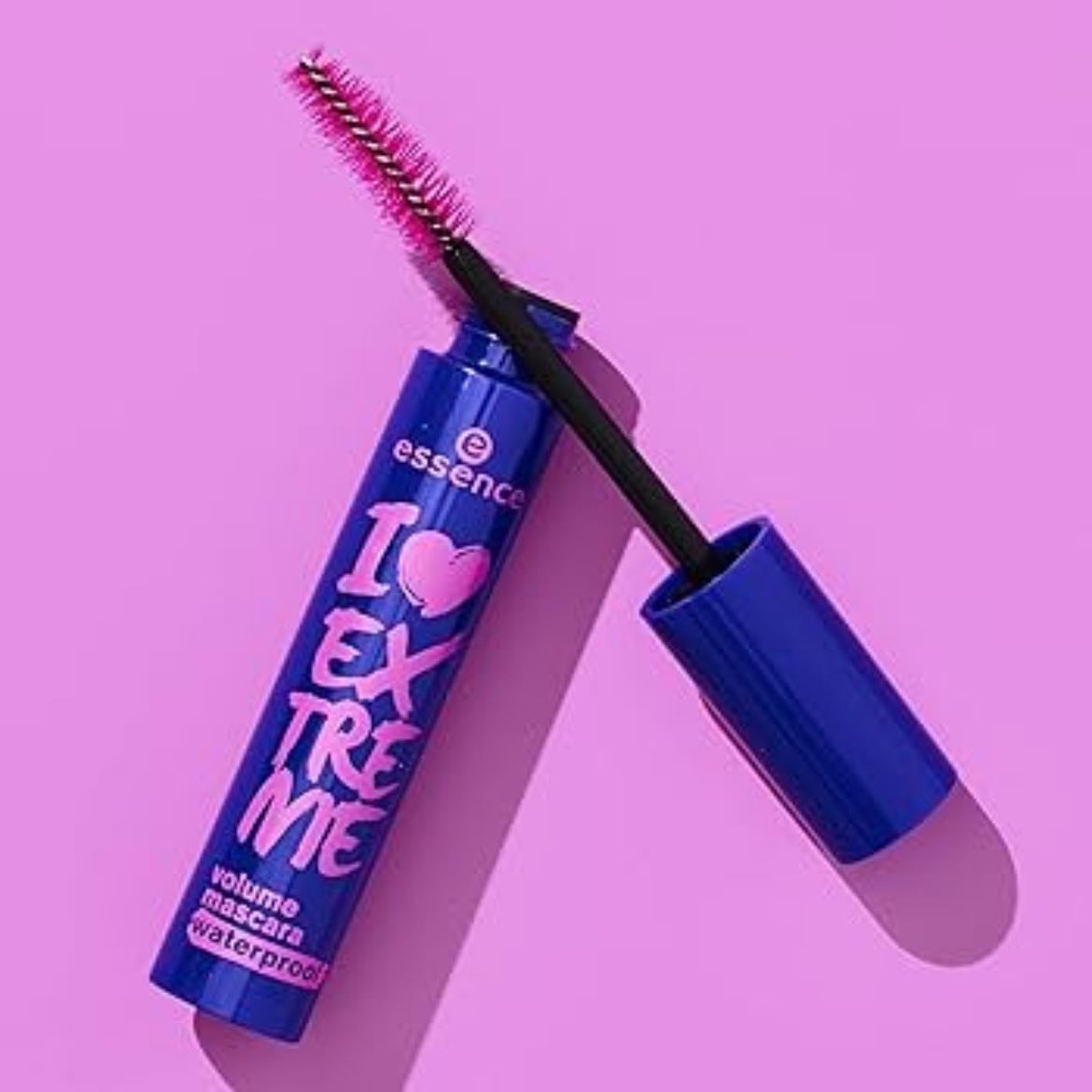Iā¤ļø Extreme essence mascara - the blue one