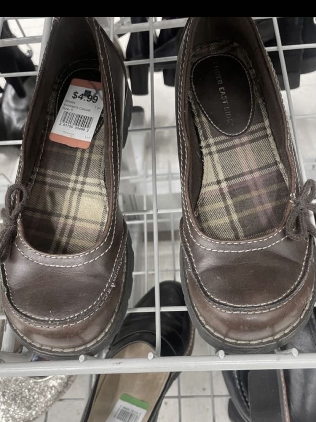 cutesie brown mary janes