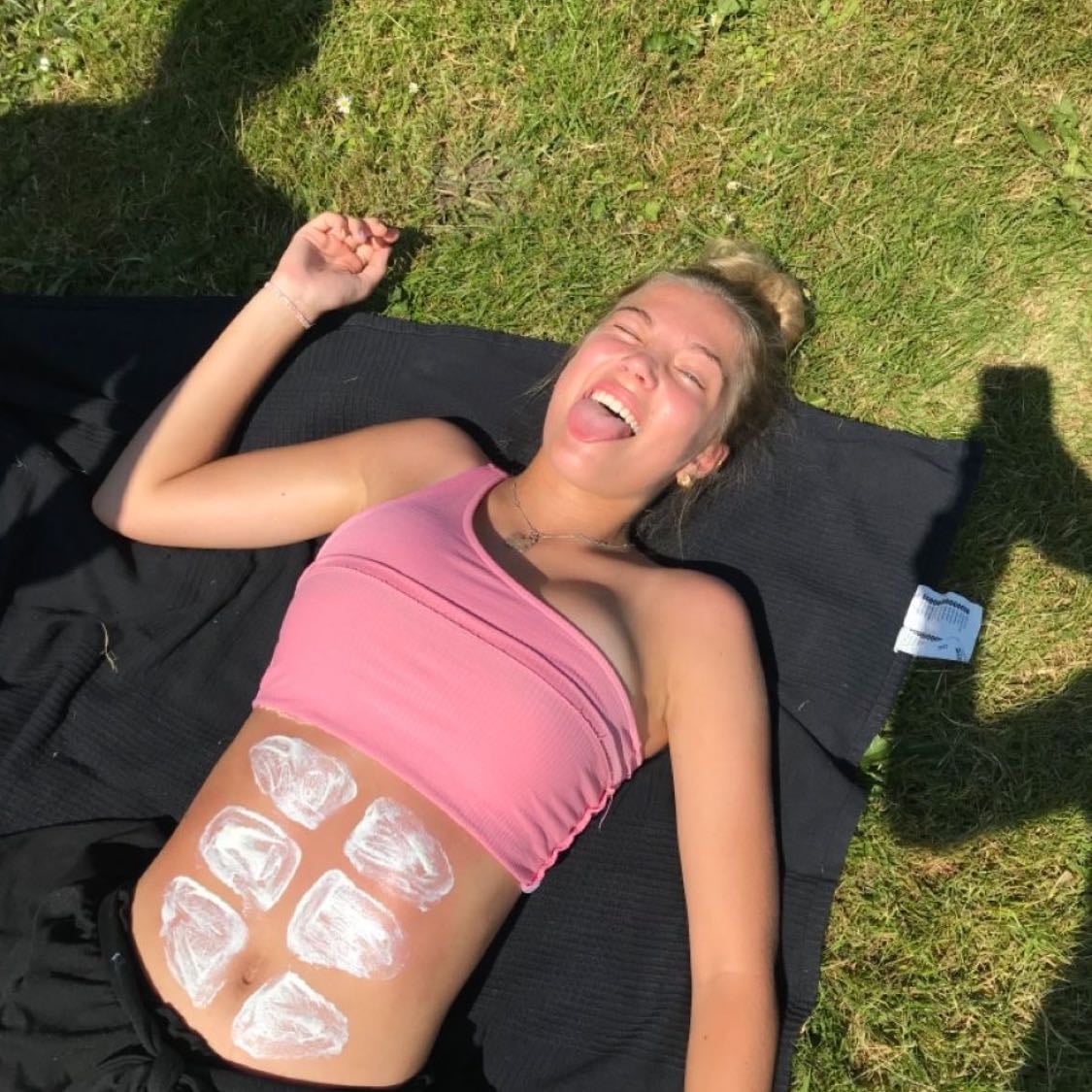 tan abs
