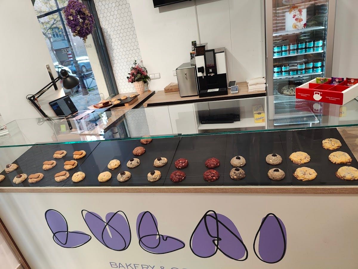 Lulai by Amiga Guitelman