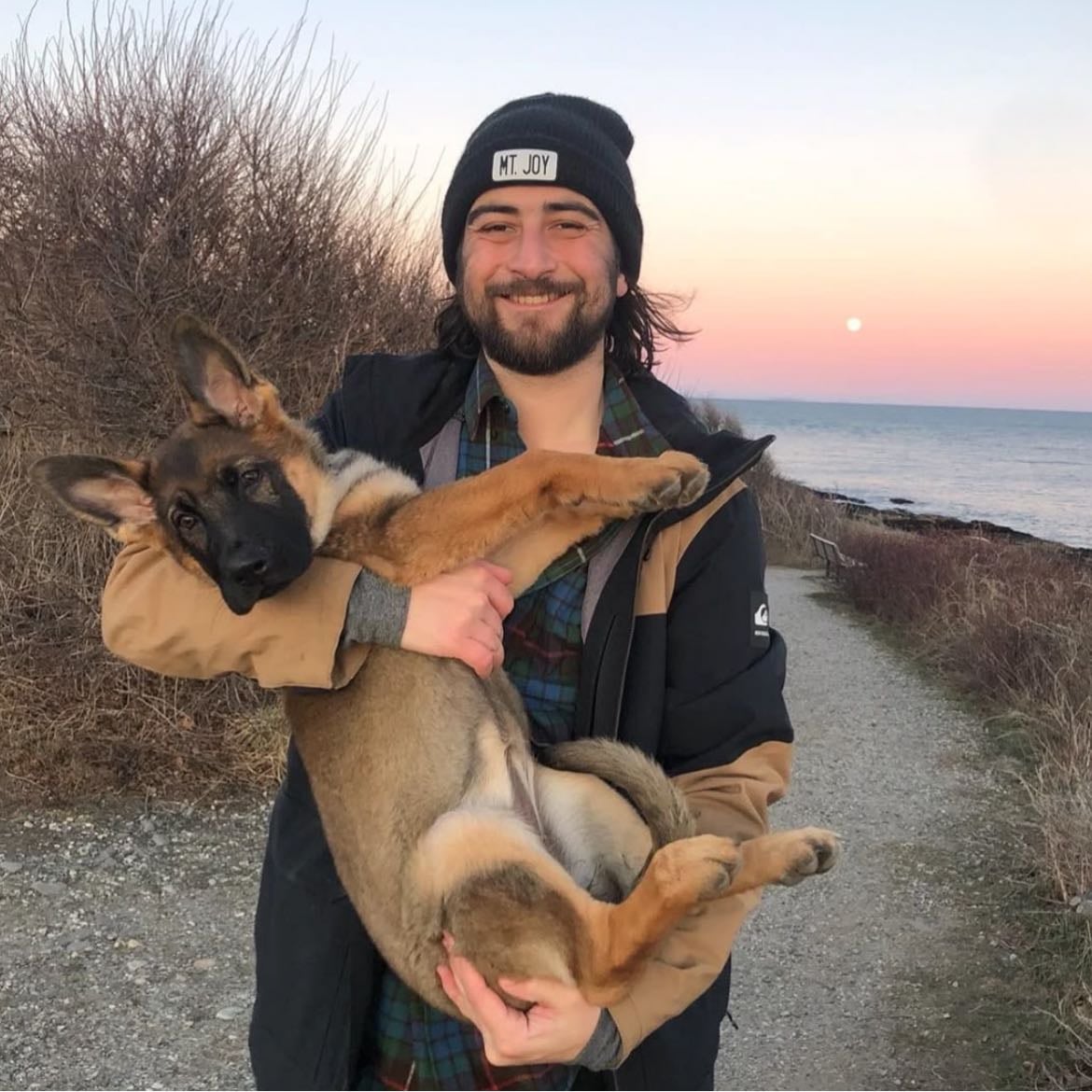 Noah Kahan - Artist