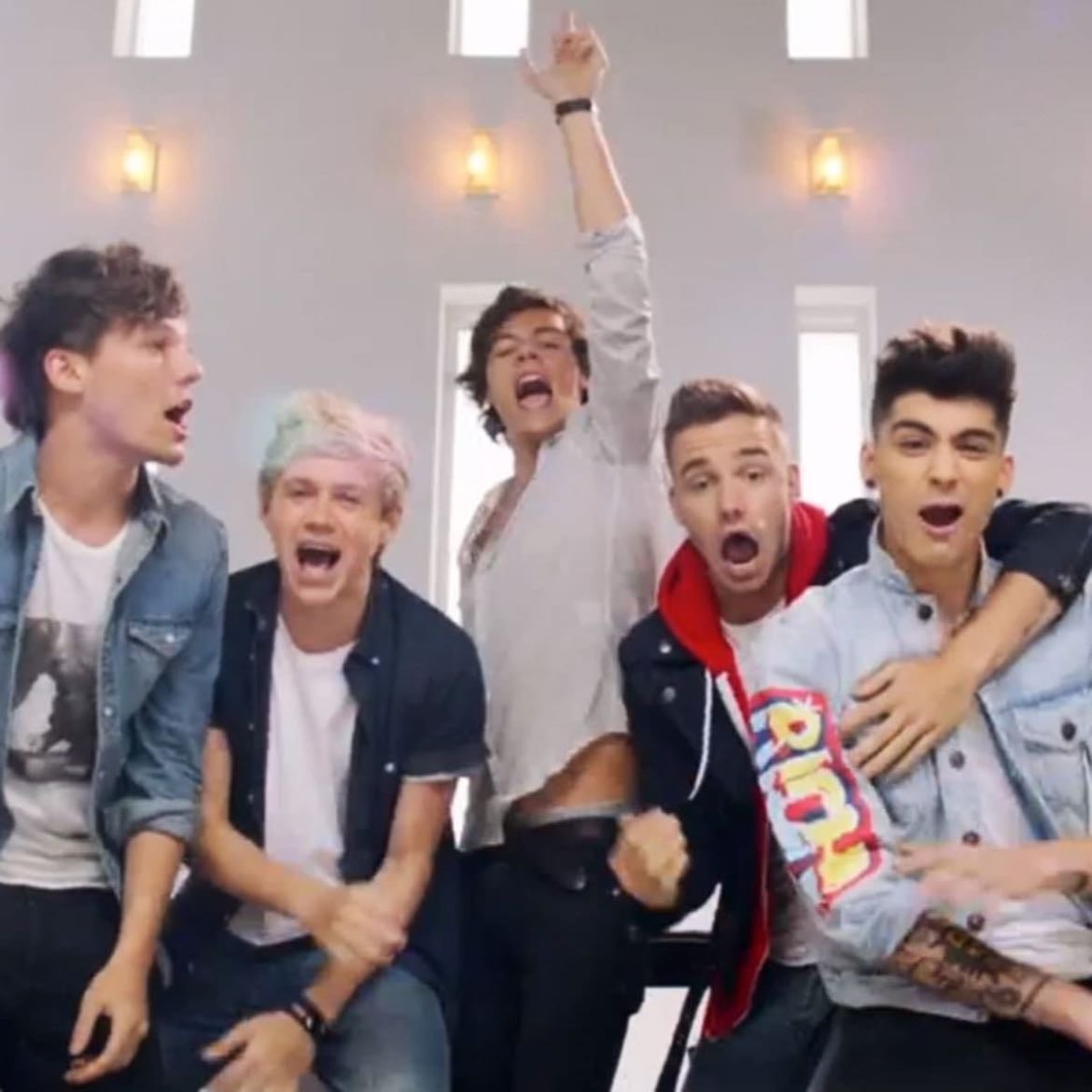 best song ever mv - their faces in this pic lmfao😭