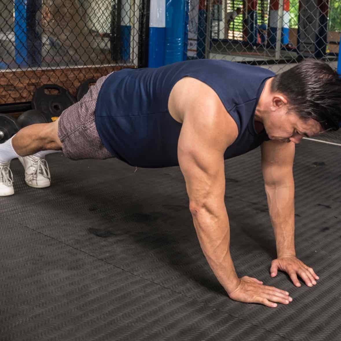 Close Grip Push-ups - Triceps