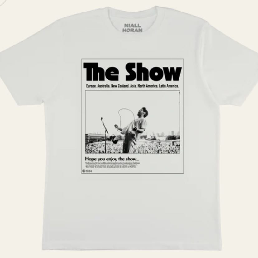 The show photo dates natural tee