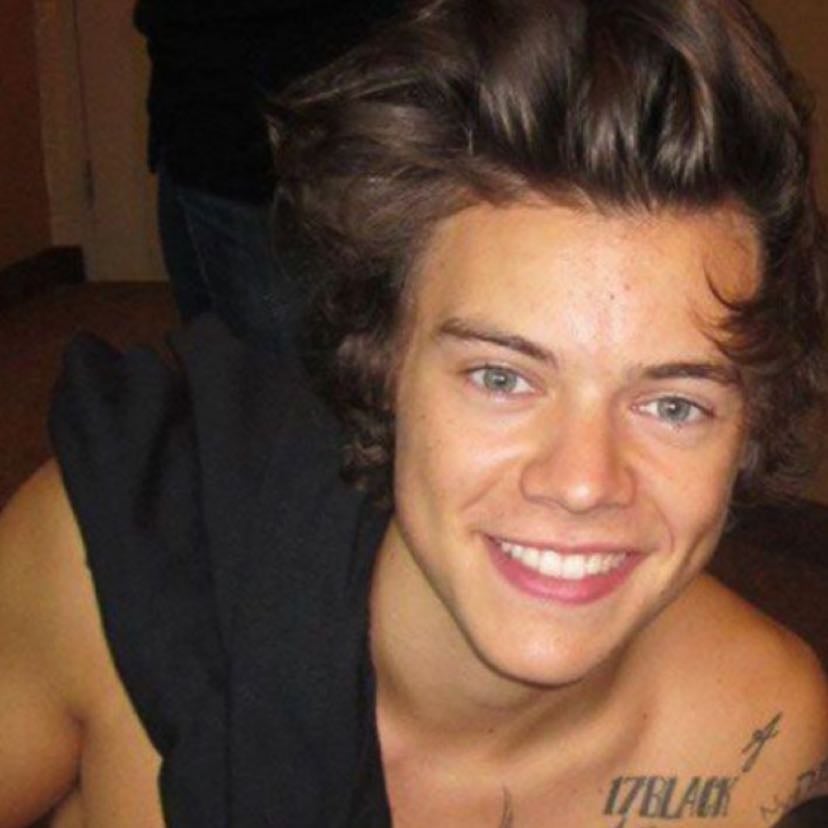 Baby you light up my world like nobody else - (What makes you beautiful)