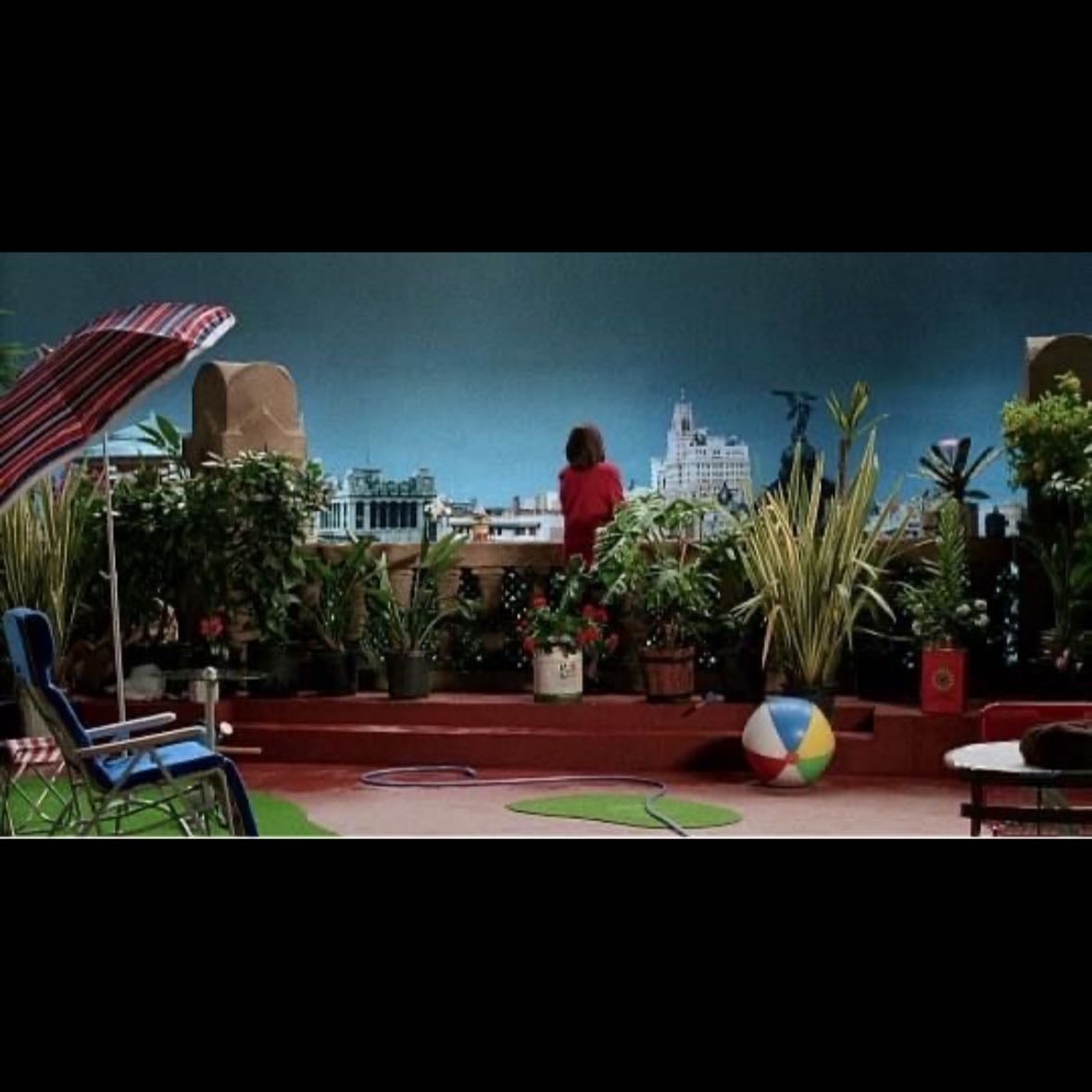 Mulheres à Beira de um Ataque de Nervos - Pedro Almodóvar · 1988