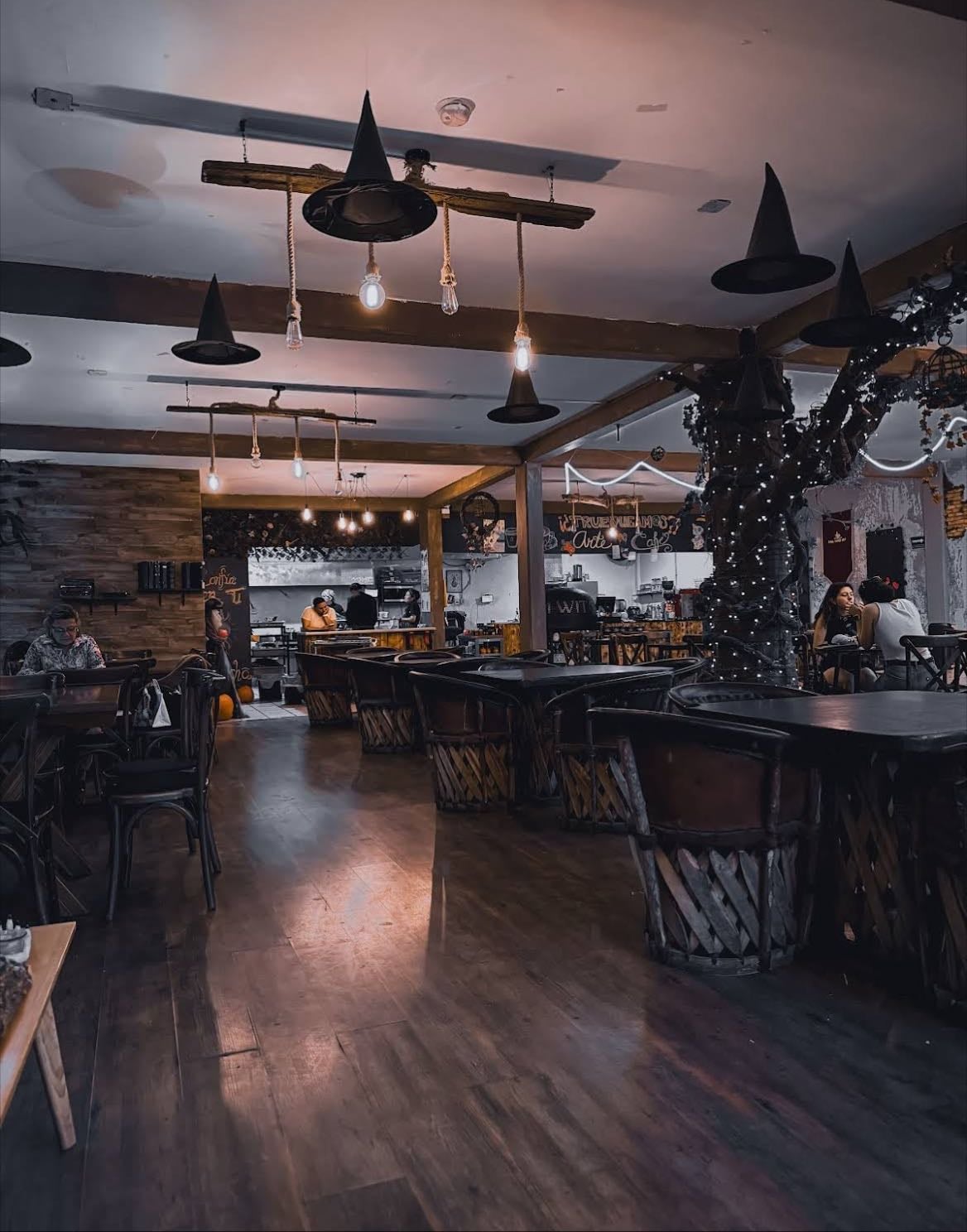 Restaurante Café Salem Witch House
