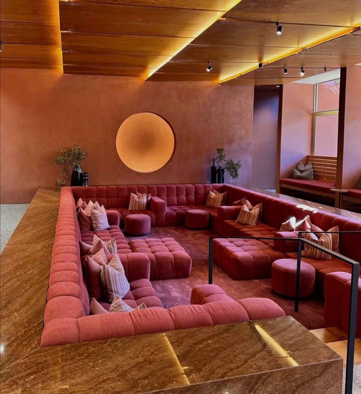 Conversation pit