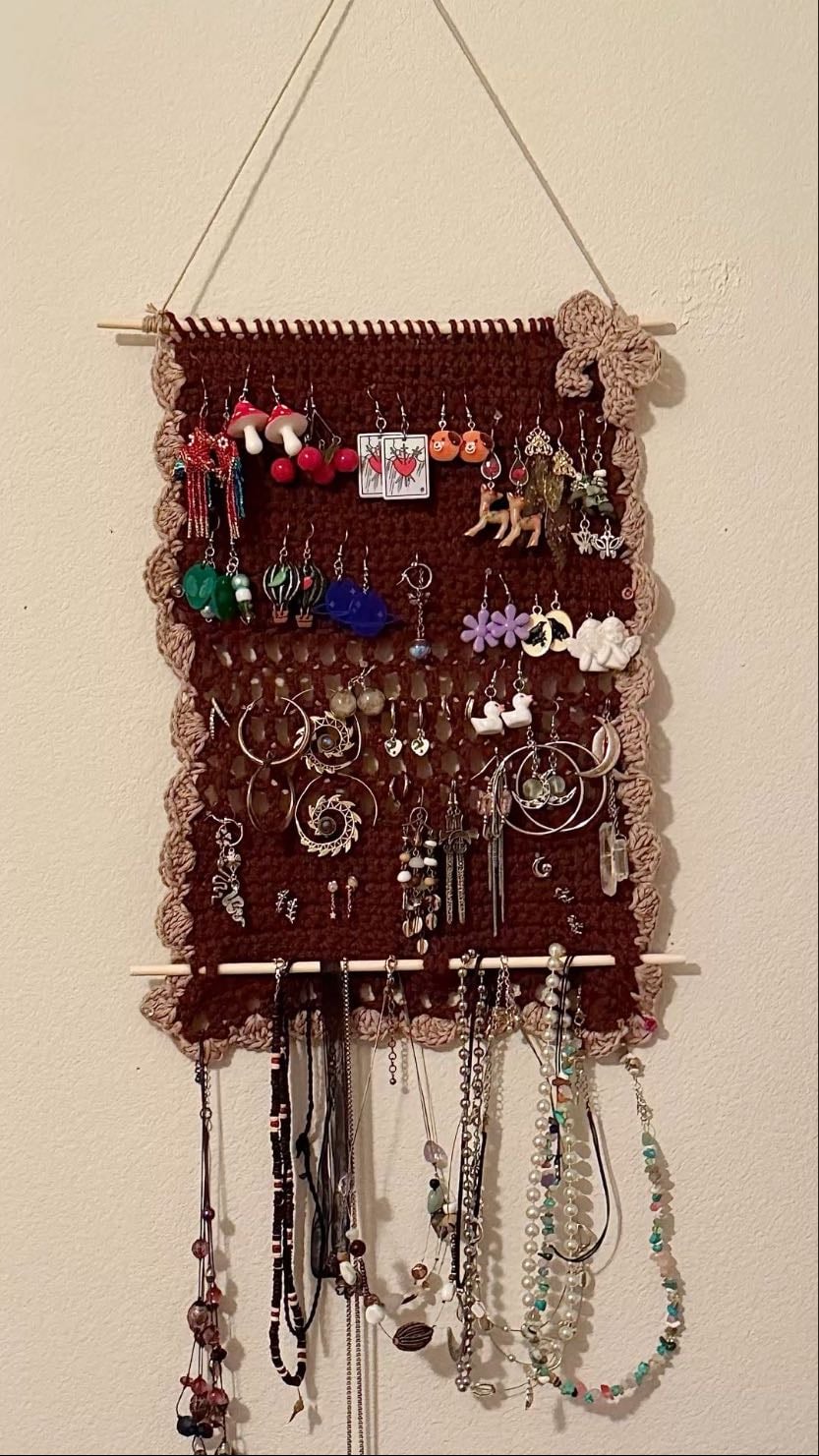 diy jewelry holder