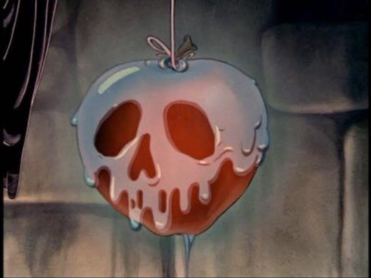 Snow White apple 🍎