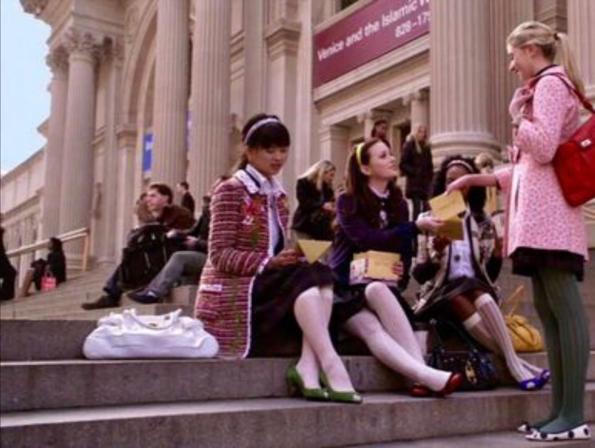 The Met stairs- Gossip Girl