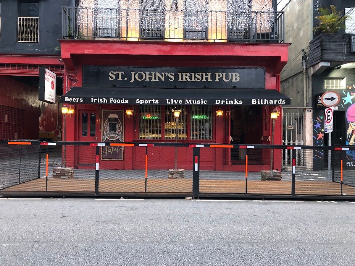 St. John''s Irish Pub