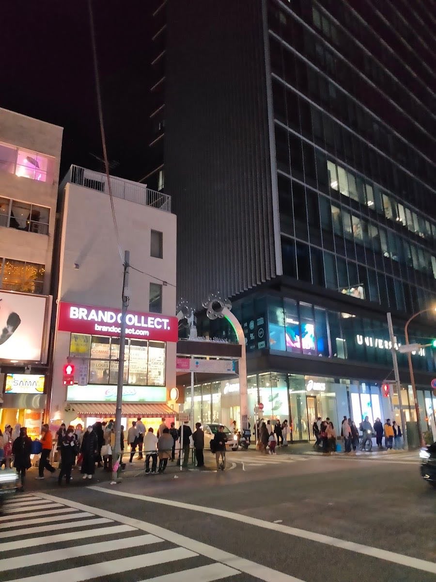 Takeshita St