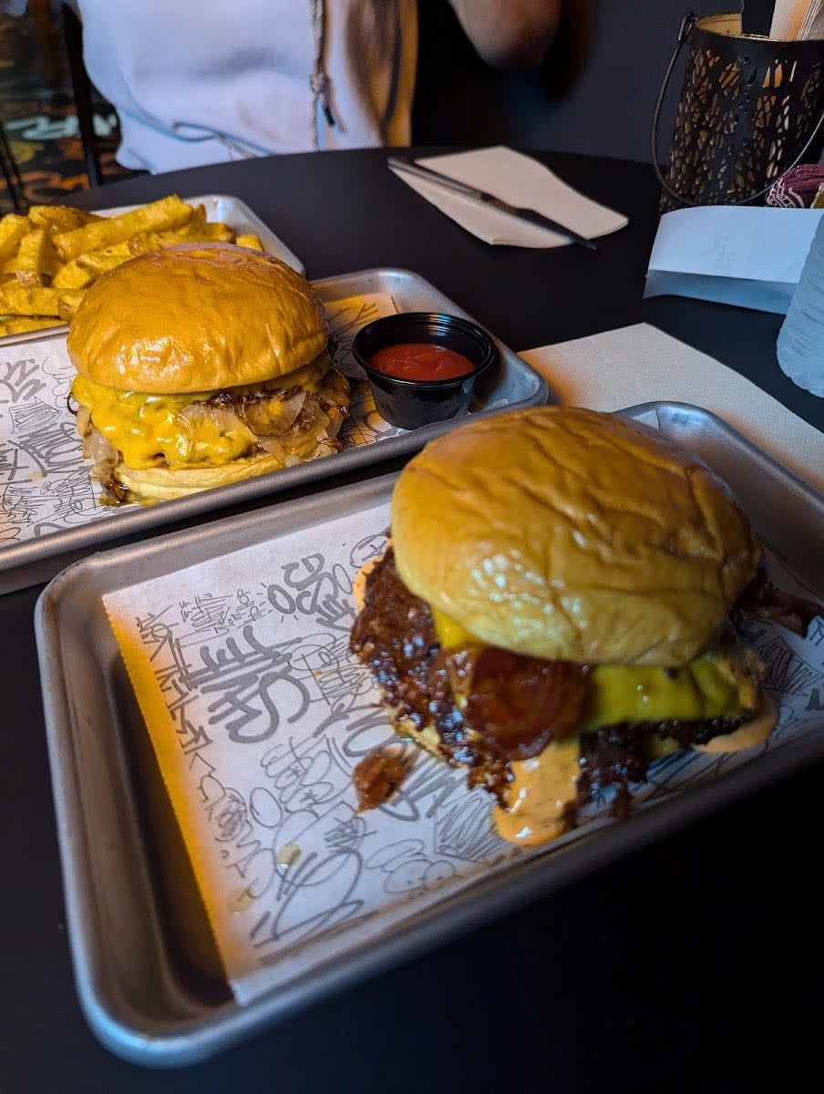 Smash Club burgers