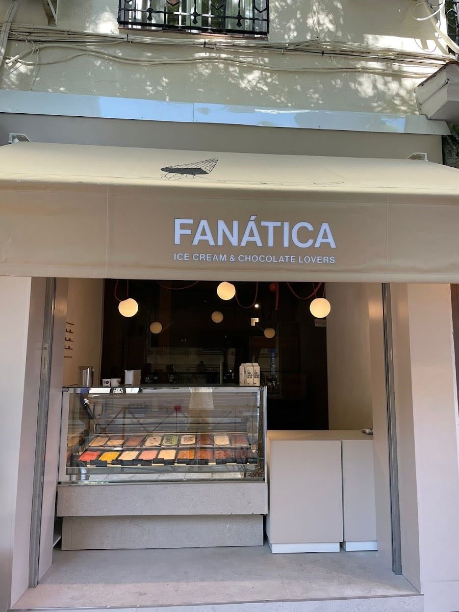 FANÁTICA Heladeria artesanal - Diego de Leon