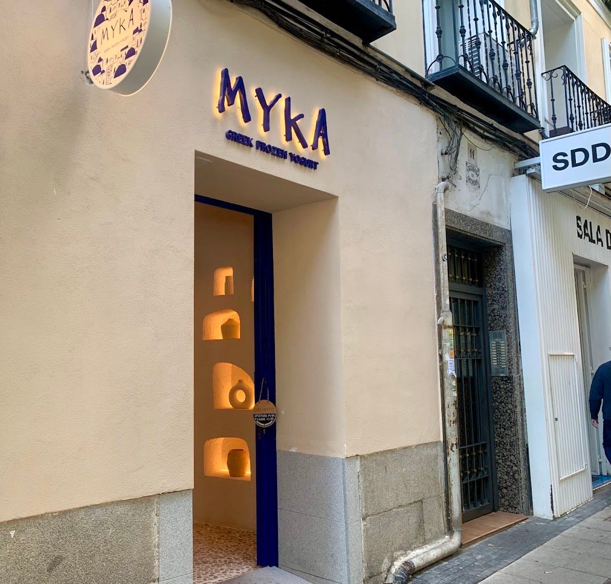 MYKA Greek Frozen Yogurt