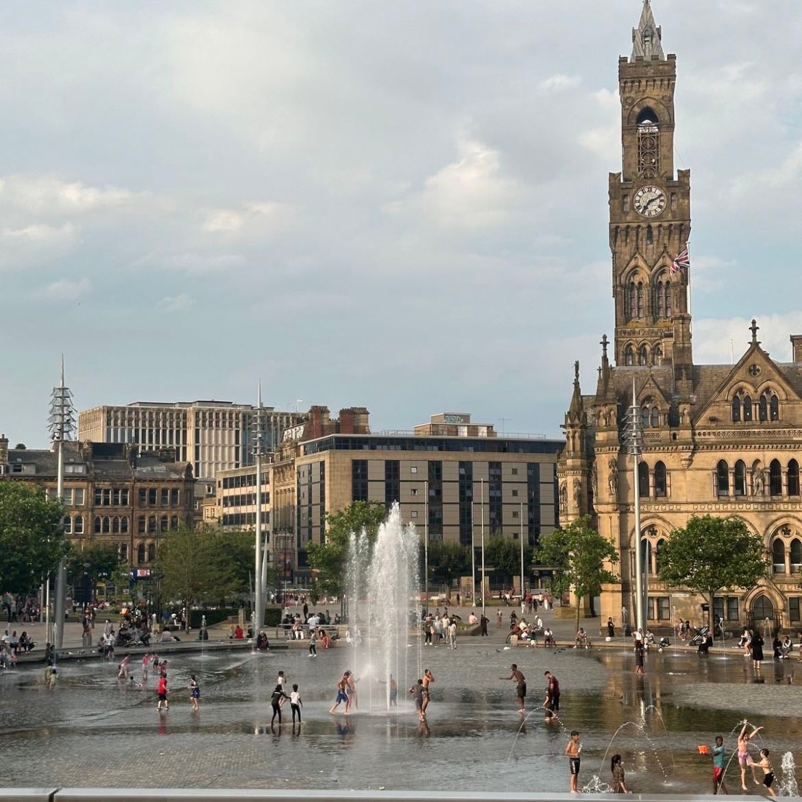 bradford! - ciudad natal de zayn 🏠