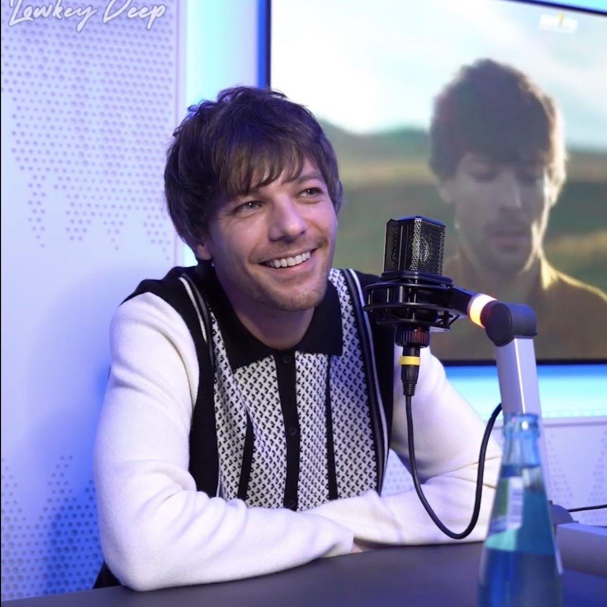 live life for the moment because everything else is uncertain - louis tomlinson 💞