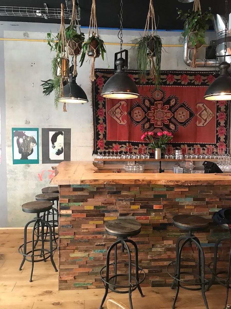 COLCHIDE (Rue des Martyrs)