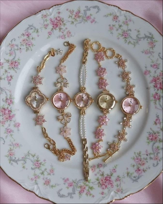 Cute funky watches - Pinterest core