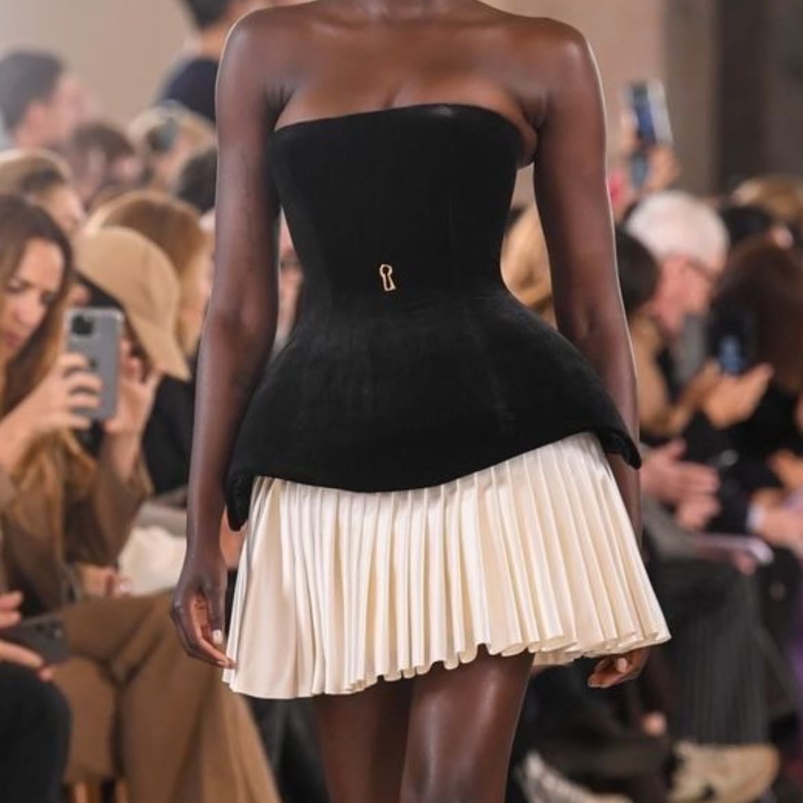Vestido Schiaparelli - dream dress por la eternidad