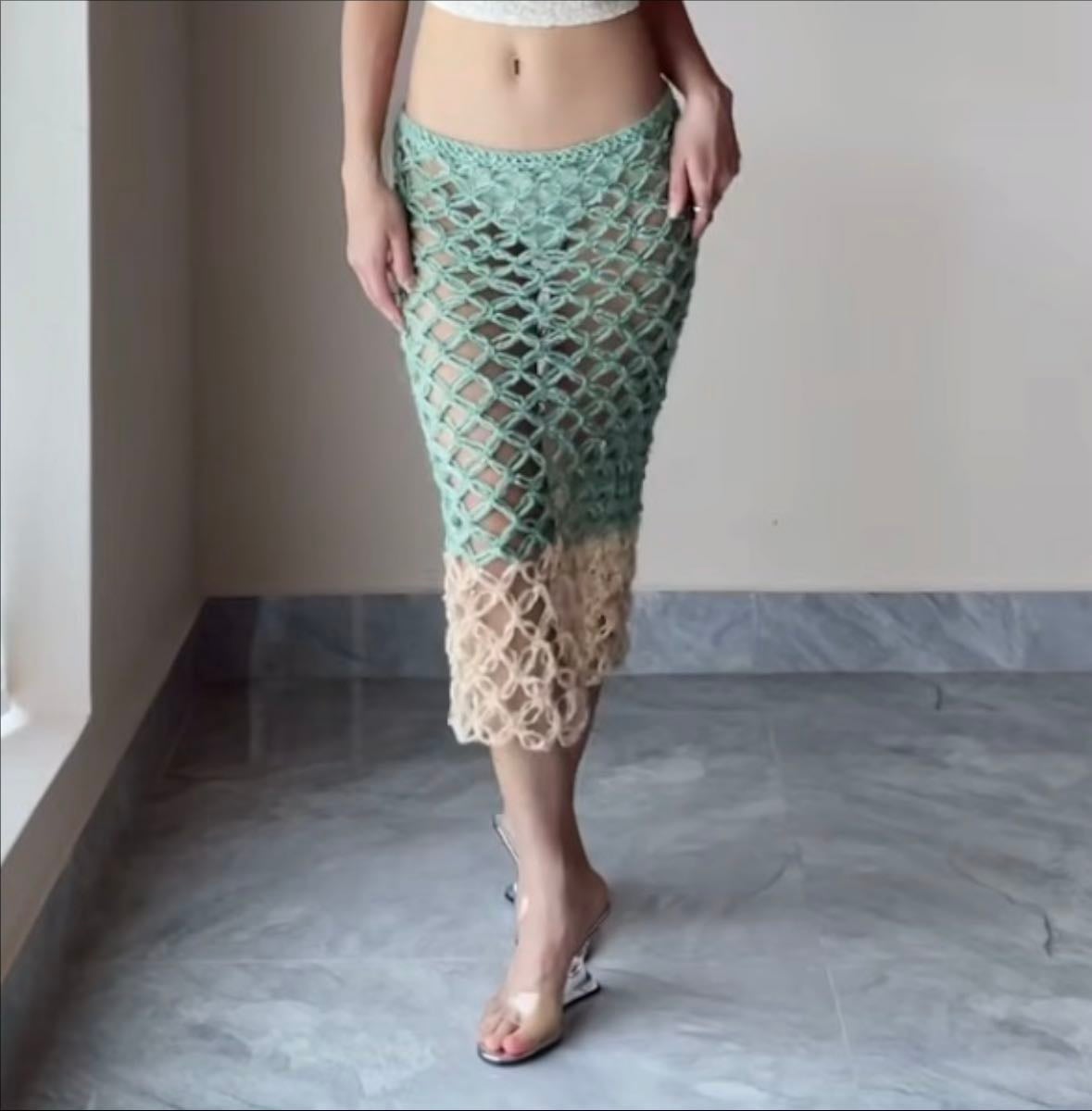 Mesh skirt