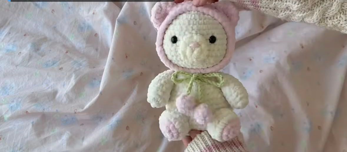 Cute bear