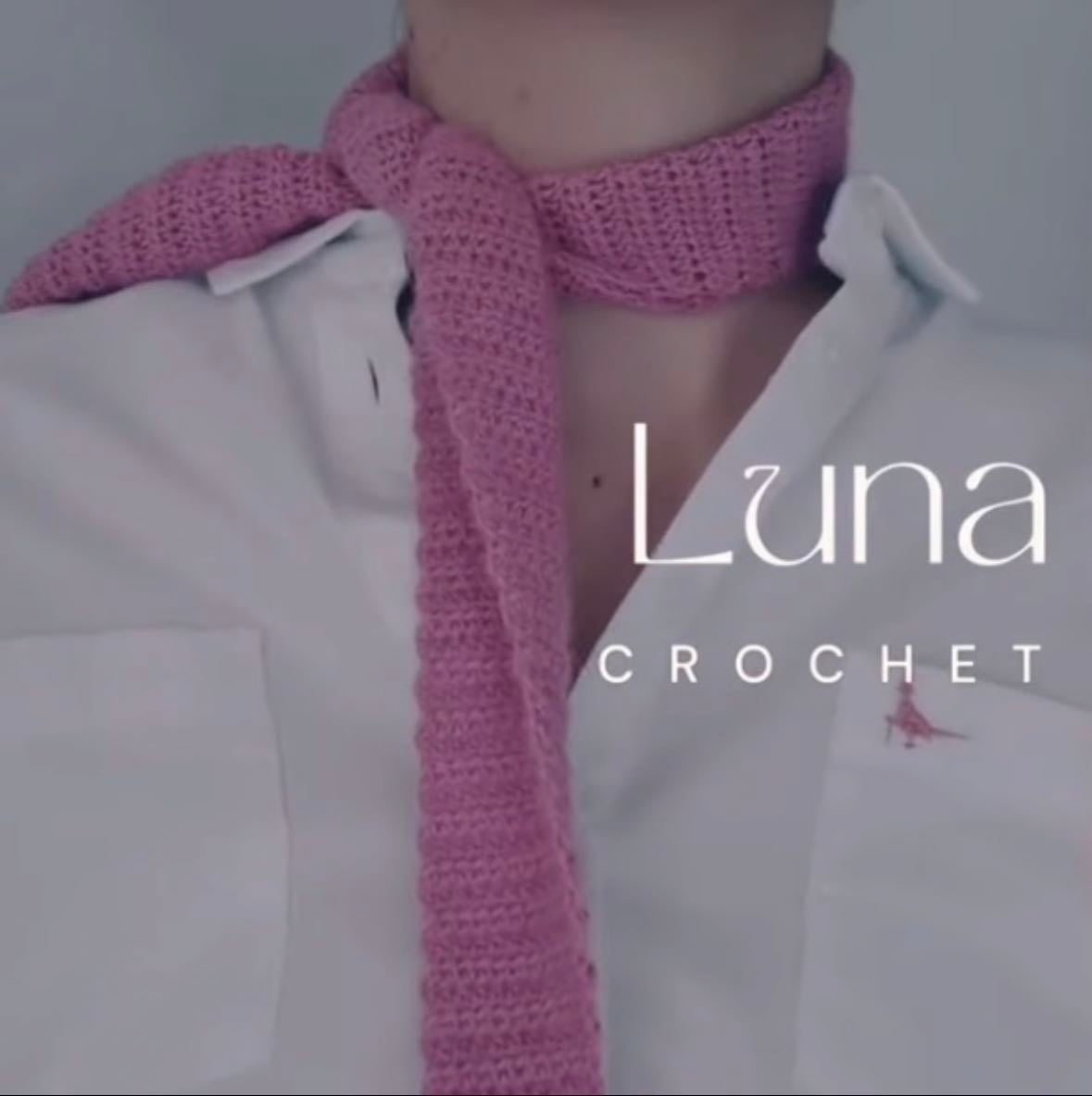 Luna scarf